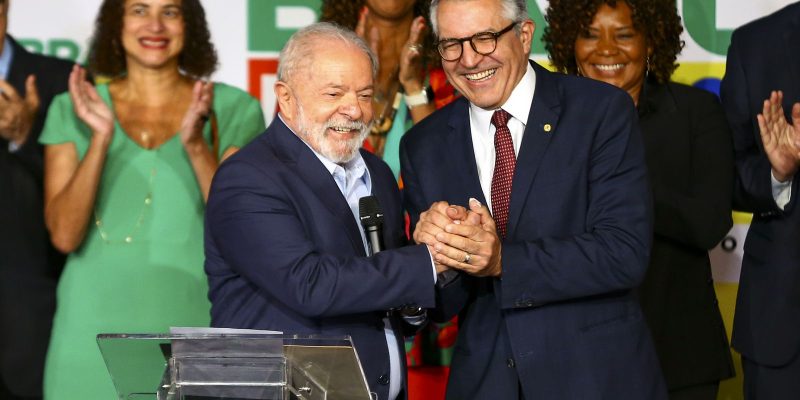 Governo retomará Conselhão e comitê de articulação com municípios