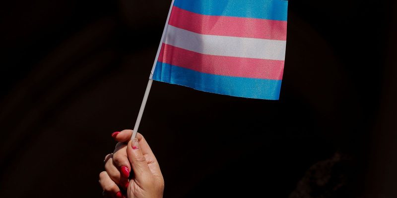 Hoje é Dia: visibilidade trans e combate ao câncer são destaques