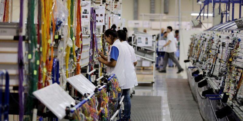 Sondagem industrial: produção e emprego têm queda em dezembro de 2022