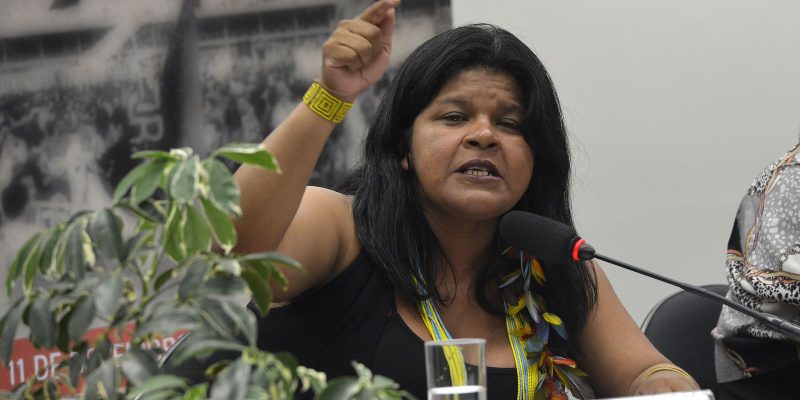 Sônia Guajajara diz que povos indígenas vivem crise humanitária