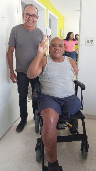 Volta Redonda doa cadeiras de rodas motorizadas por meio do Centro Especializado em Reabilitação