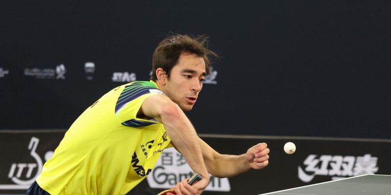 Embalado com título em Durban, Calderano estreia bem no WTT de Doha