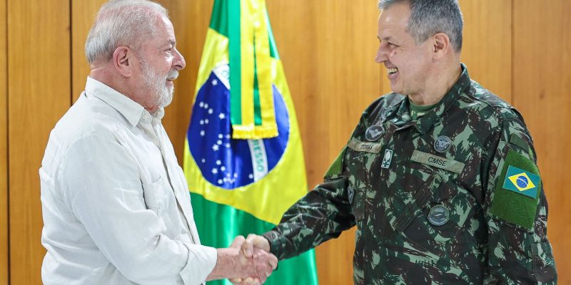Governo federal anuncia troca no Comando do Exército