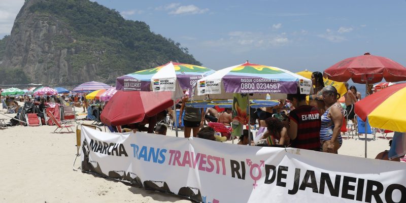 Ato reivindica direito de pessoas trans existirem em todos lugares