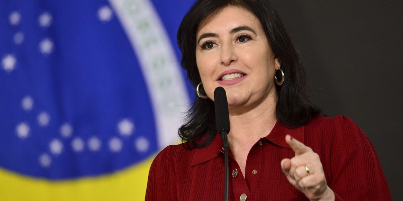 Pobres estarão no orçamento público, diz Simone Tebet ao assumir cargo