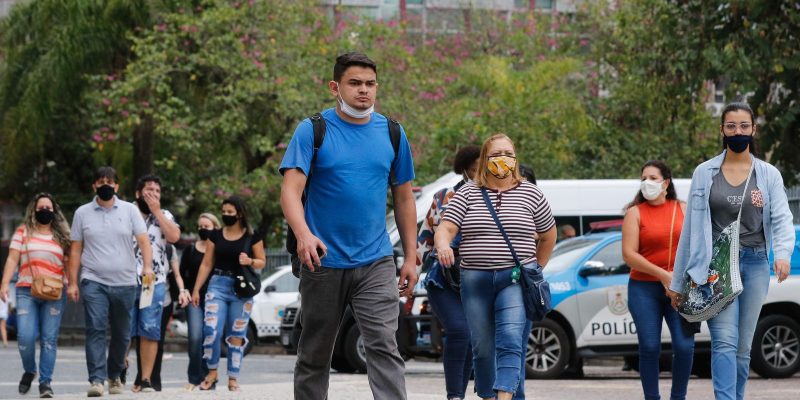 Brasil registra 19 mil novos casos de covid-19