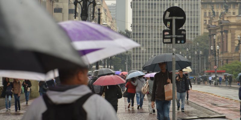Defesa Civil de São Paulo alerta para chuvas intensas até sexta-feira