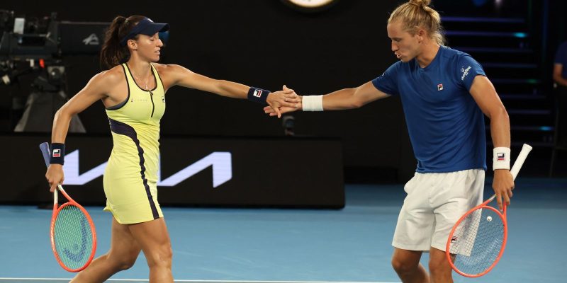 Stefani e Matos batem anfitriões e vão à semi do Aberto da Austrália