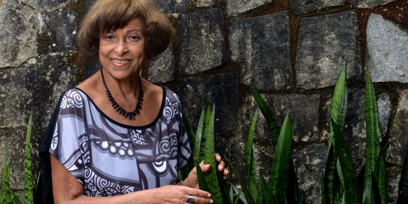 Com novos projetos, diretora de cinema Tetê Moraes chega aos 80 anos