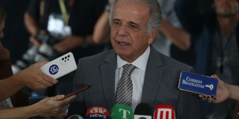 Múcio descarta envolvimento de Forças Armadas em atos golpistas