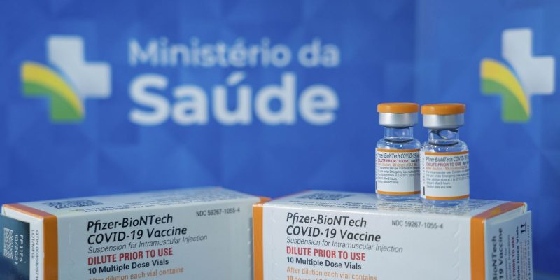 Ministério recebe 7,7 milhões de doses de Pfizer entre hoje e amanhã