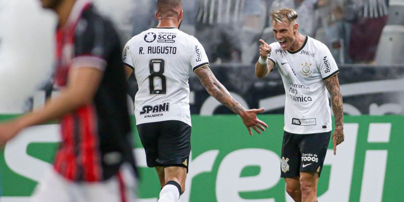 Com gols de Roger Guedes e Adson, Corinthians vence o Botafogo-SP