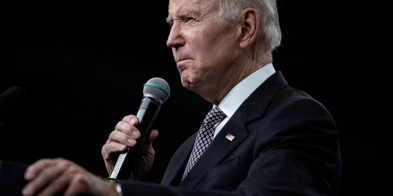 Em tom otimista, Biden destaca baixo desemprego e investimentos