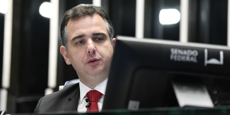 Pacheco vai debater CPI dos atos golpistas com líderes do Senado