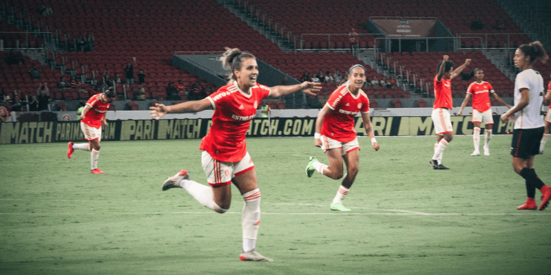 Gurias Coloradas goleiam na abertura da Supercopa do Brasil Feminina