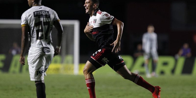 Em noite de golaços, São Paulo goleia Inter de Limeira