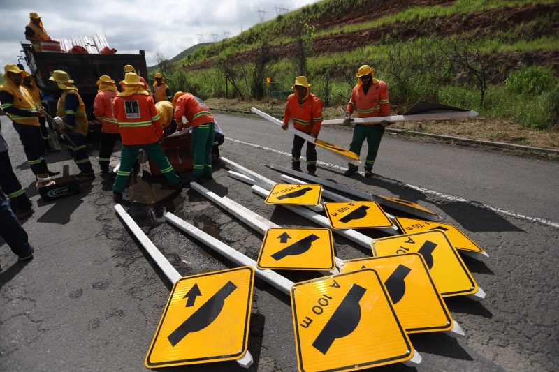 Volta Redonda: Rodovia do Contorno começa a receber sinalização e redutores de velocidade