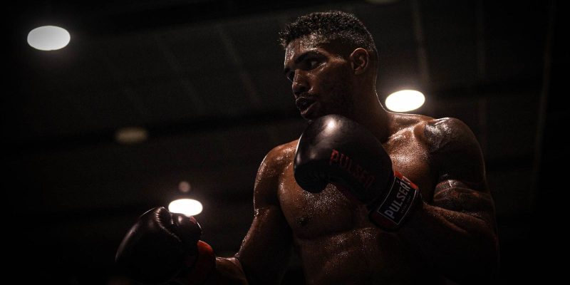 Abner Teixeira garante 1ª medalha do Brasil no Torneio de Strandja