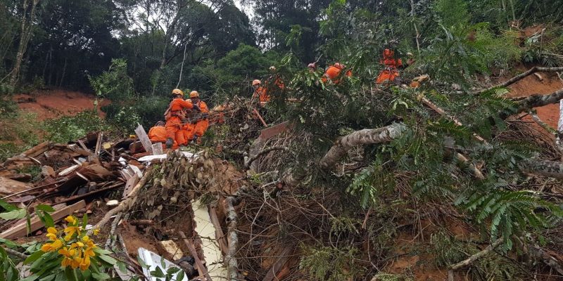 Após um ano, Petrópolis ainda se recupera da maior tragédia da cidade