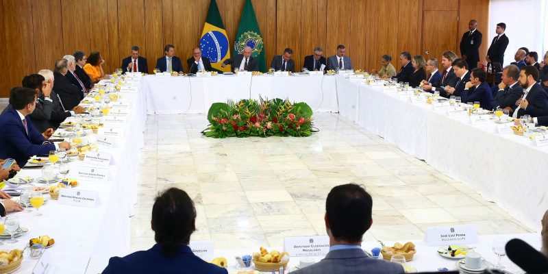 Padilha nega discussão sobre mudanças na lei de autonomia do BC