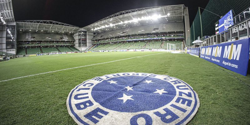 Cruzeiro e Atlético fazem esta noite 1º Superclássico Mineiro de 2023