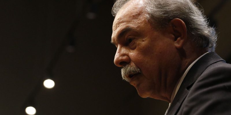 Mercadante: BNDES não tem um real de risco com a Americanas