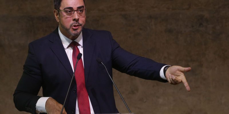 CNJ abre processo disciplinar e afasta juiz Marcelo Bretas do cargo