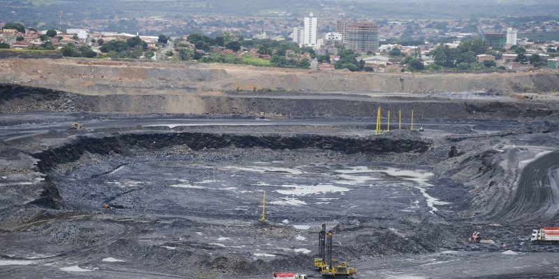 Relatório diz que mineração viveu "anos dourados" no governo Bolsonaro