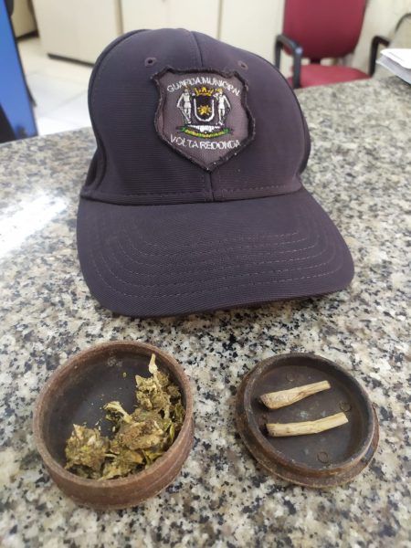 Patrulha de Proteção ao Idoso flagra homem usando substância entorpecente em Volta Redonda