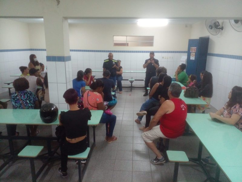 Segurança nas escolas é tema de palestras em unidade de Volta Redonda