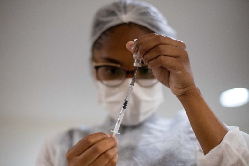 Volta Redonda intensifica aplicação de doses contra Covid-19 neste fim de semana