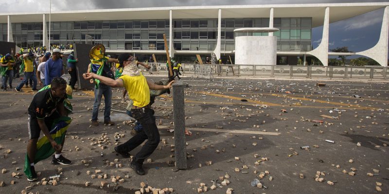 Procuradoria denuncia mais 25 investigados por atos antidemocráticos
