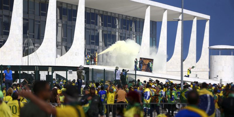 AGU pede condenação definitiva de 42 presos por atos golpistas