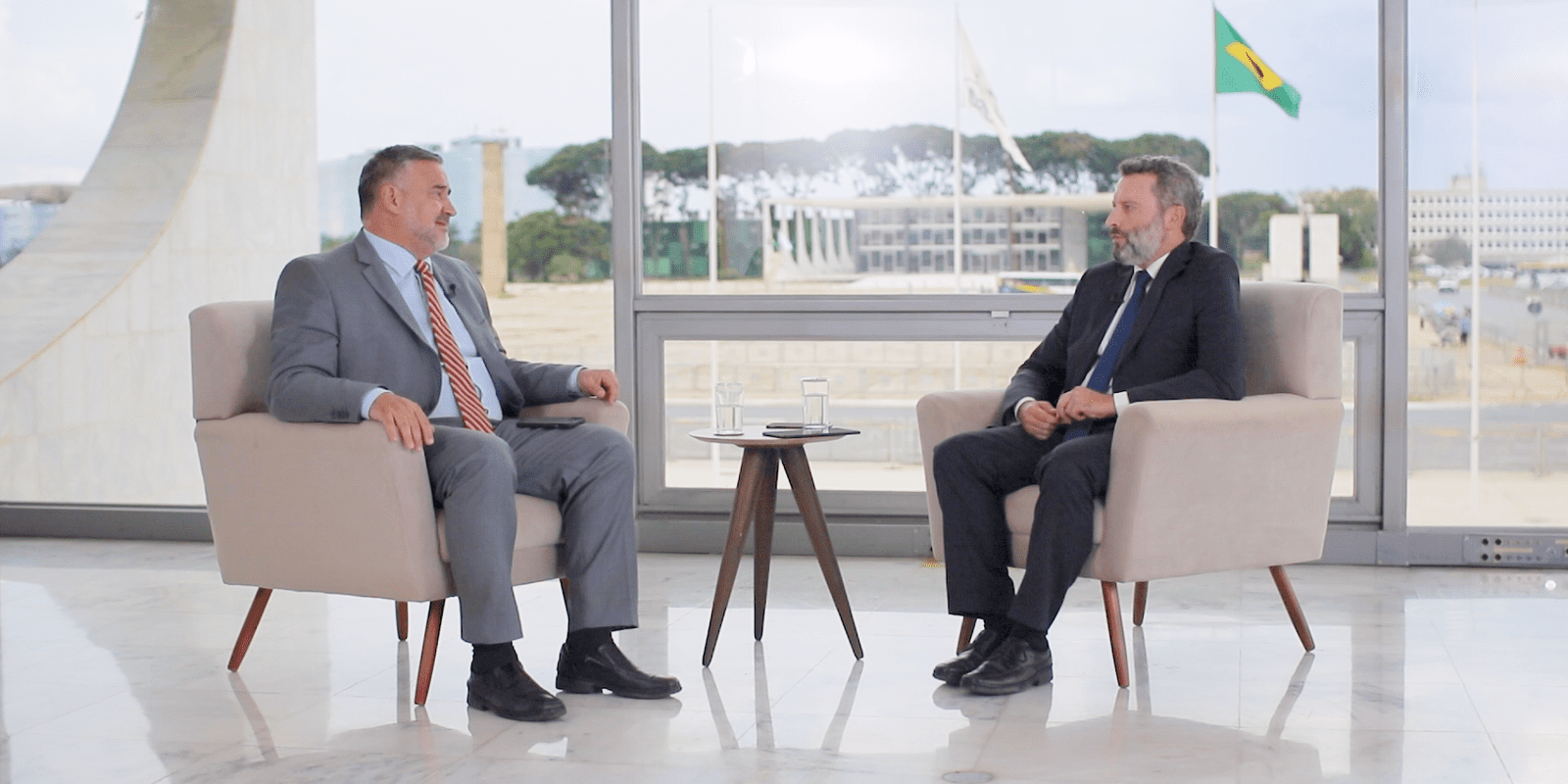 Ministro destaca retomada de políticas sociais nos 100 dias de governo