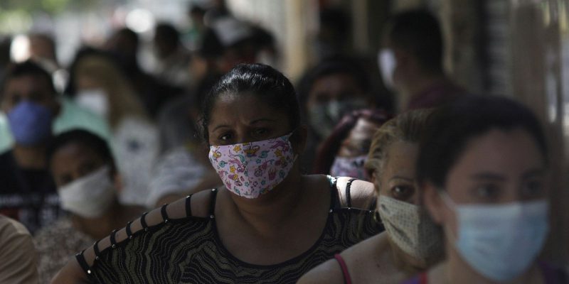 Máscara deixa de ser obrigatória na área de saúde na capital paulista