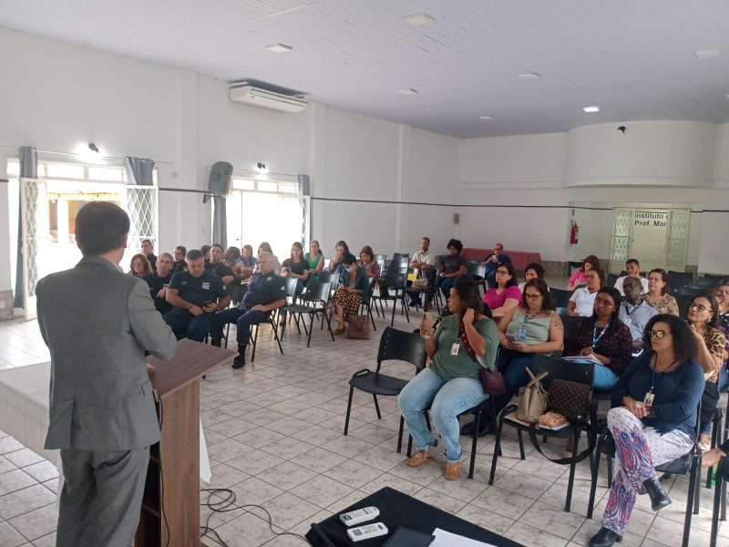 Prefeitura participa de reunião intersetorial pela segurança nas escolas de Volta Redonda