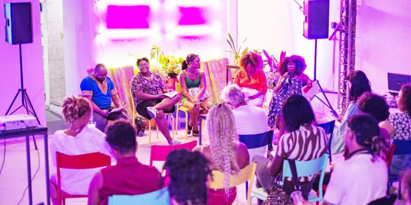 LGBTQIA+ negros relatam agressões recorrentes na internet