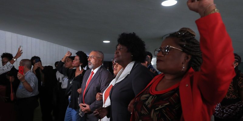 Primeira Frente Parlamentar Mista Antirracismo começa a funcionar