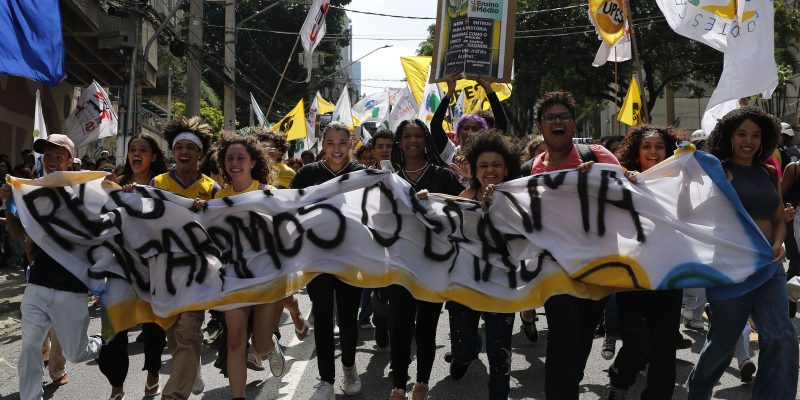 Educadores dizem que novo ensino médio amplia desigualdades