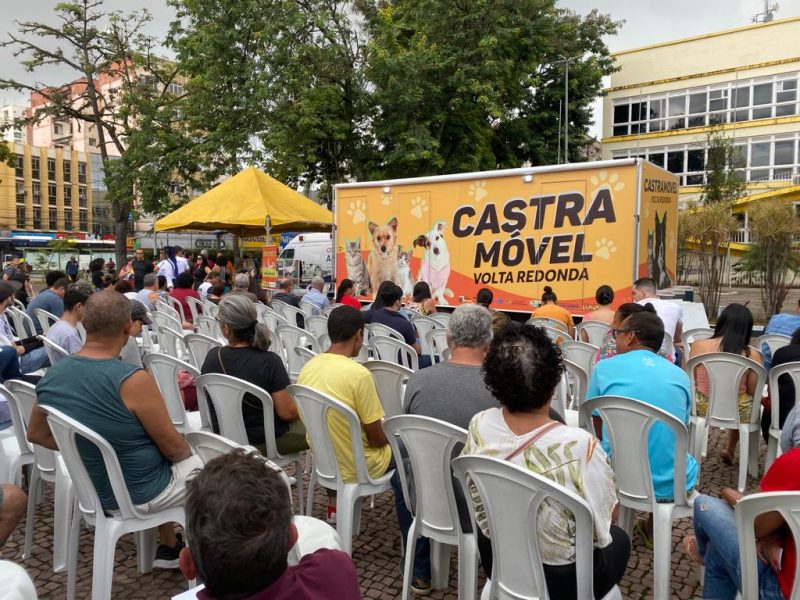 Prefeitura de Volta Redonda inaugura castramóvel e agenda 140 cirurgias