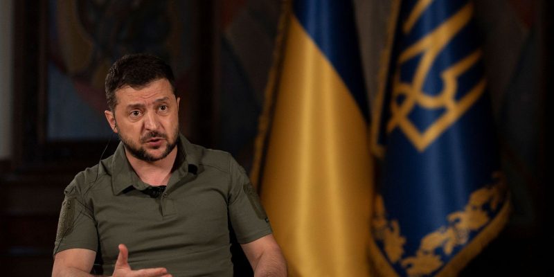 "Precisamos de mais tempo", admite Zelensky sobre contraofensiva