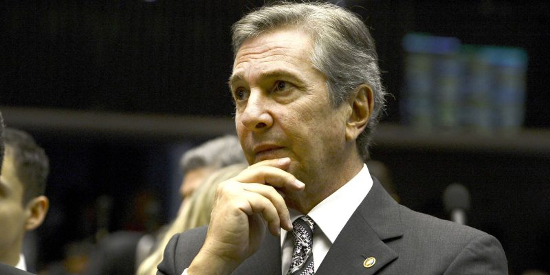 Maioria dos ministros do STF vota pela condenação de Collor