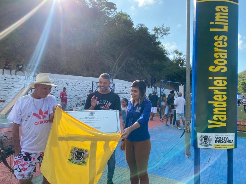 Prefeitura de Volta Redonda entrega revitalização de praça no Vale Verde