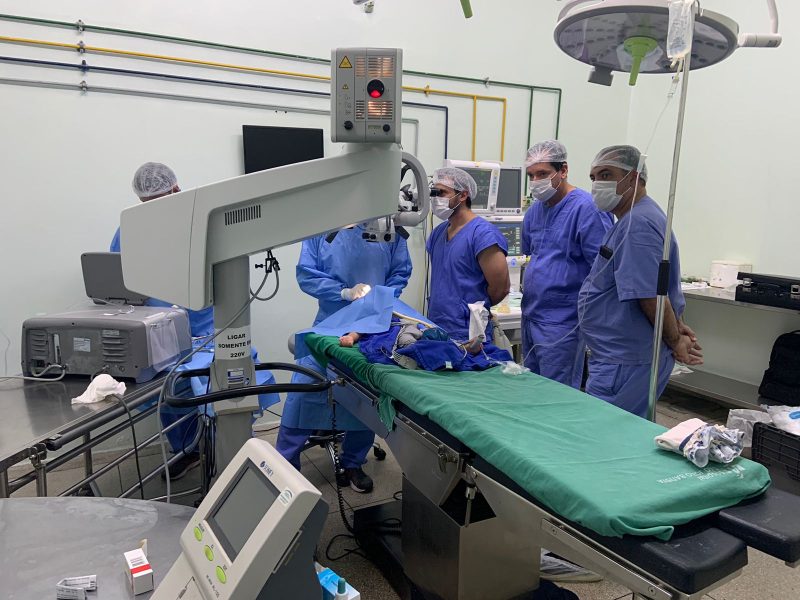 Projeto ‘Revi-VER’ faz cirurgias de catarata em crianças no Hospital São João Batista em Volta Redonda