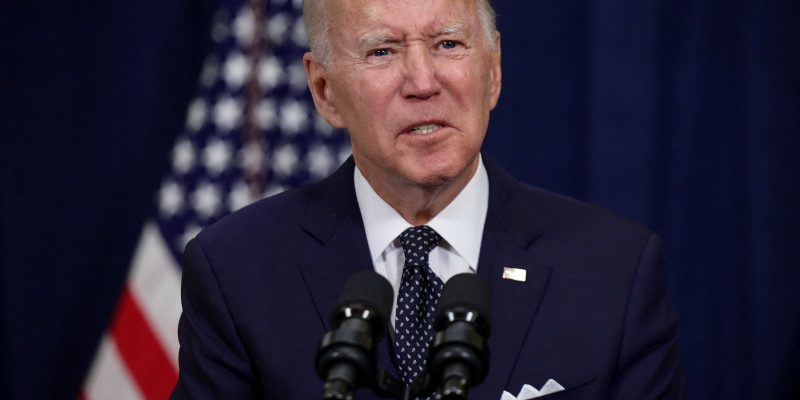 Biden sanciona lei que suspende teto da dívida dos EUA