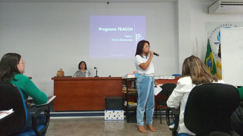 Educação forma profissionais que atuam com alunos autistas em Volta Redonda