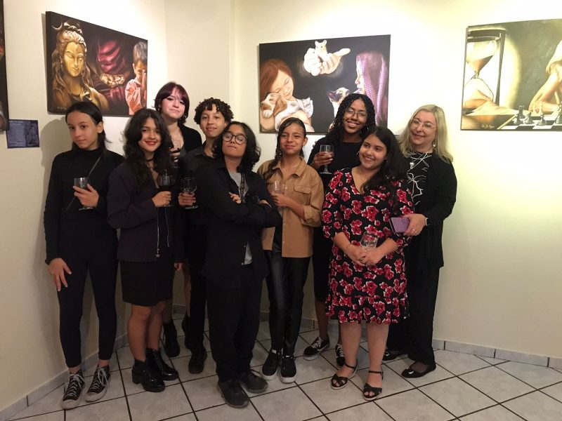 Arte na Escola: pinturas de estudantes da Fevre fazem parte de exposição em galeria do Gacemss