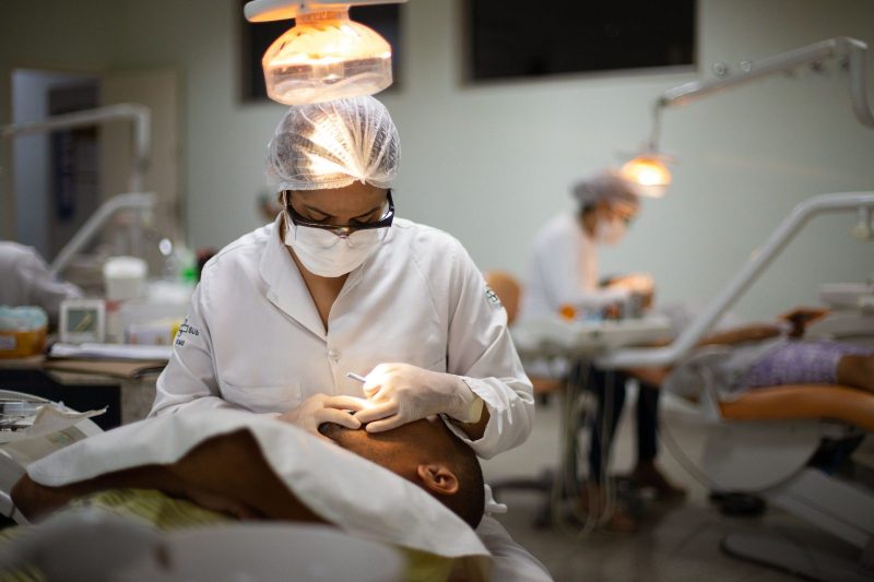 Serviço público odontológico de Volta Redonda realizou 21 mil procedimentos no primeiro semestre de 2023