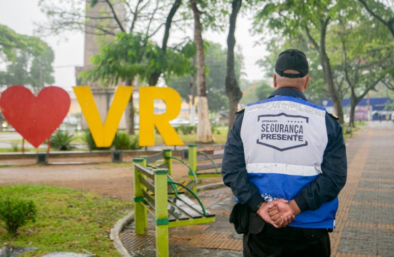 Volta Redonda: 'Segurança Presente' aperta o cerco contra flanelinhas na Vila Santa Cecília