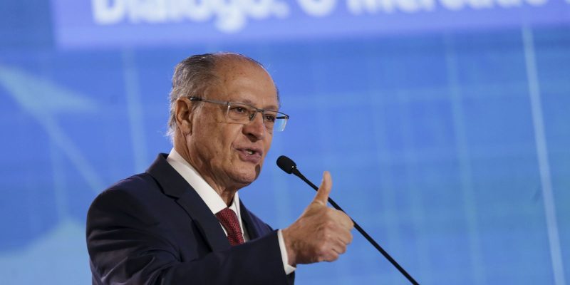 Governo ainda não decidiu sobre prorrogação de desconto para carros